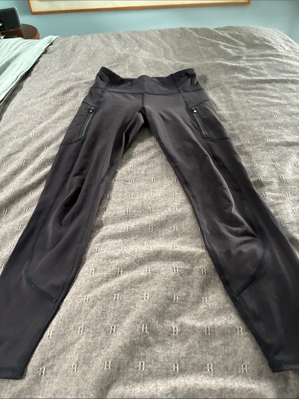 Athleta Black High-Rise Performance Leggings with Side Zip Pockets